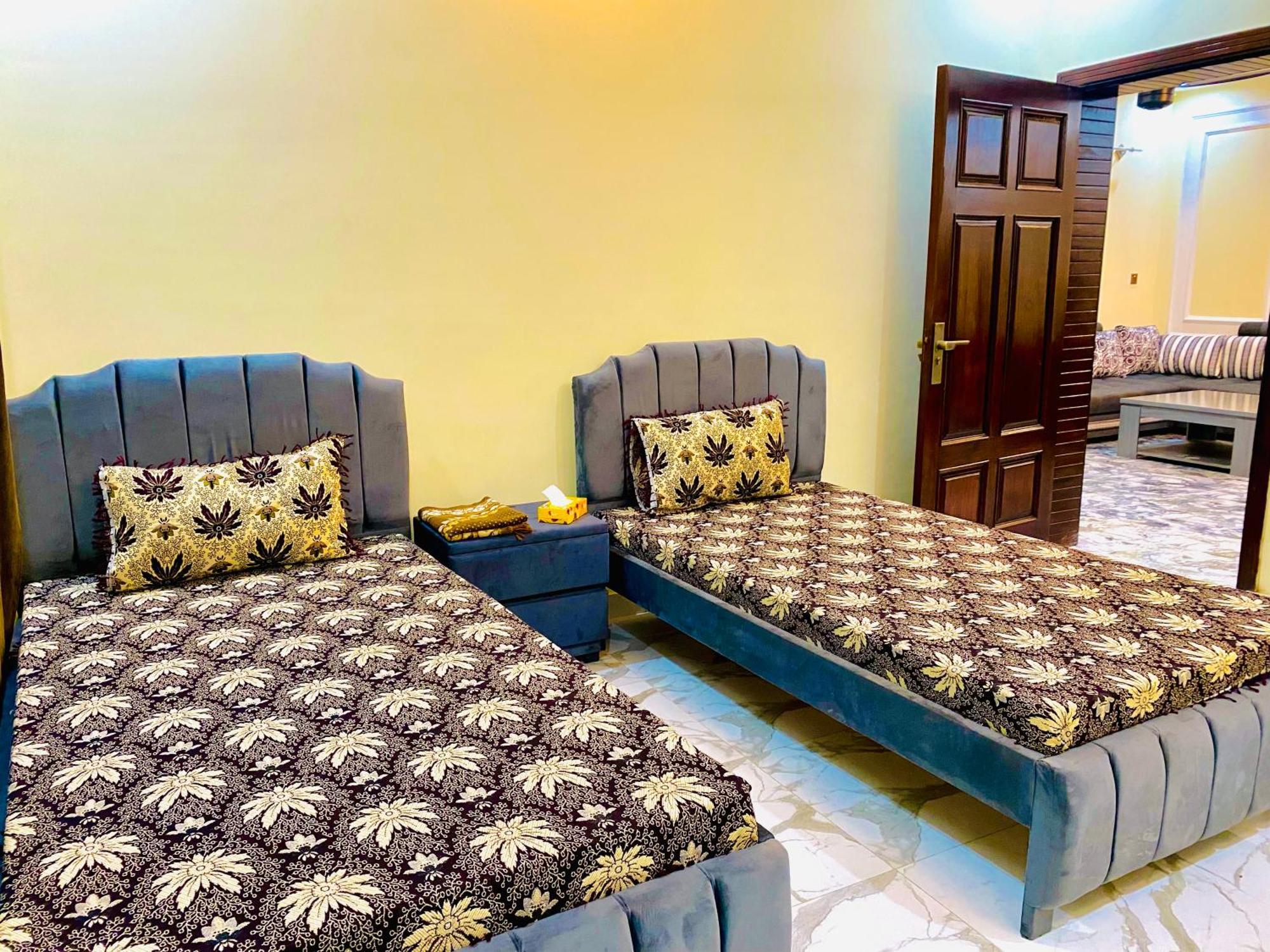 Moonlight Guest House Rawalpindi Exterior photo